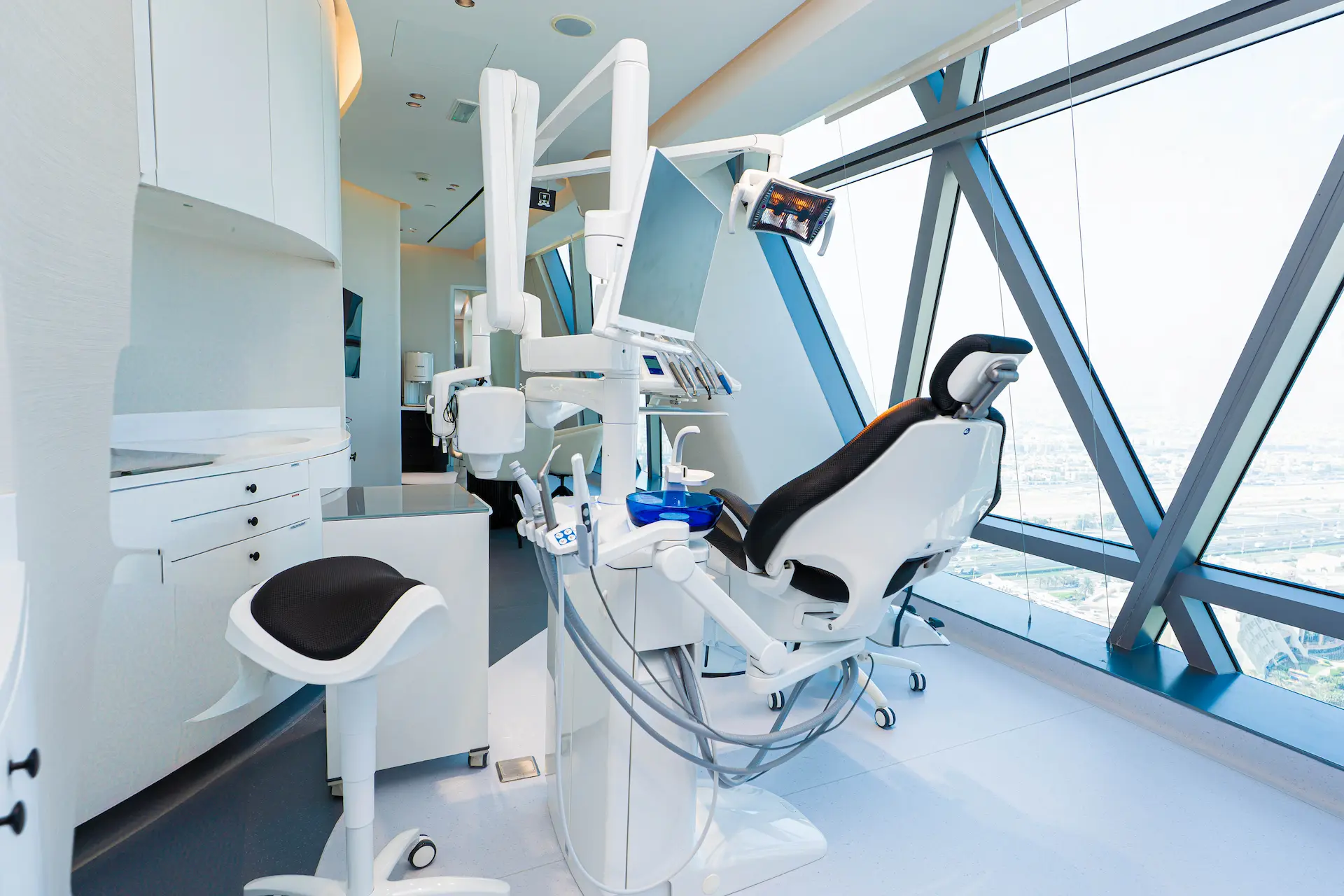 Tajmeel Launches ‘SmileVerse’, Bringing Robotics and AI Dentistry to the UAE